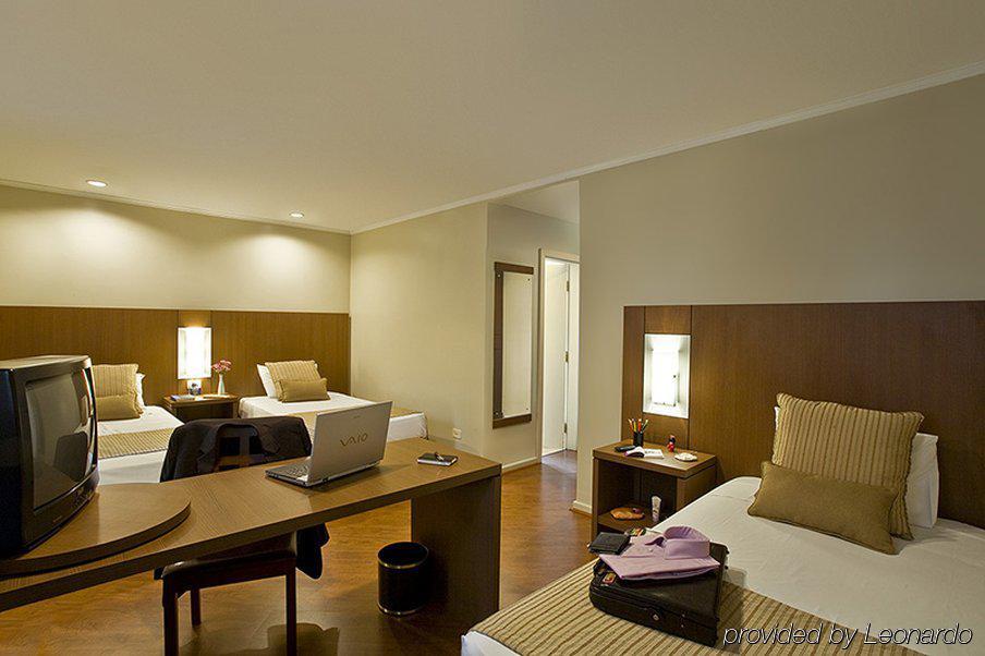 Hotel Deville Curitiba Habitación foto