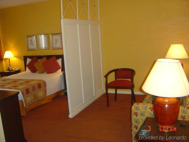Hotel Deville Curitiba Habitación foto